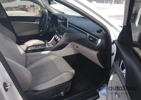 2020 Genesis G70 3.3T Rwd z USA, uszkodzony, nr VIN KMTG74LEXLU055871